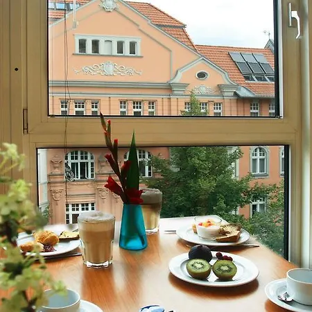 Western Berlin-kurfuerstendamm 4*