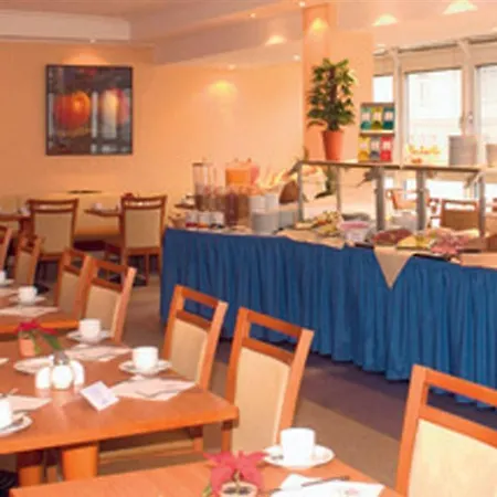 Hotel Western Berlin-kurfuerstendamm 4*