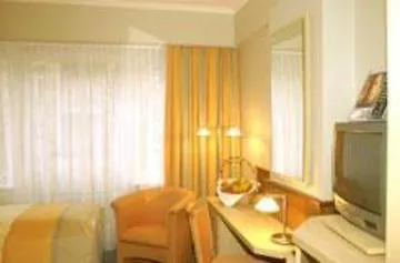 Western Berlin-kurfuerstendamm 4* Berlin